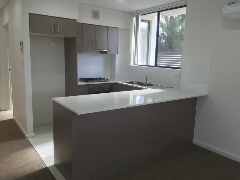 2/8-10 Octavia Street, Toongabbie NSW 2146